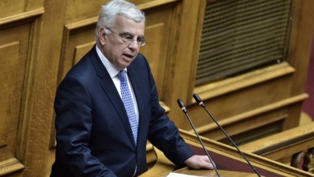 ΠΑΣΟΚ:-Τα-σκάνδαλα-οδηγούν-τα-κυβερνητικά-στελέχη-σε-αντιπερισπασμούς-με-αρωγό-τη-«μονταζιέρα»-–-Απίστευτες-δηλώσεις-βουλευτή-ΝΔ