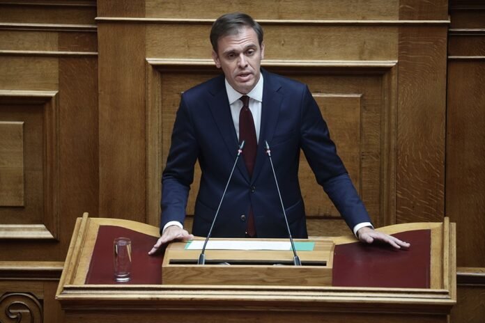 «Το-μόνο-που-κατάφερε-η-ΝΔ-προχθές-ήταν-να-ευτελίσει-το-Κοινοβούλιο-και-τους-ίδιους-τους-βουλευτές-της»