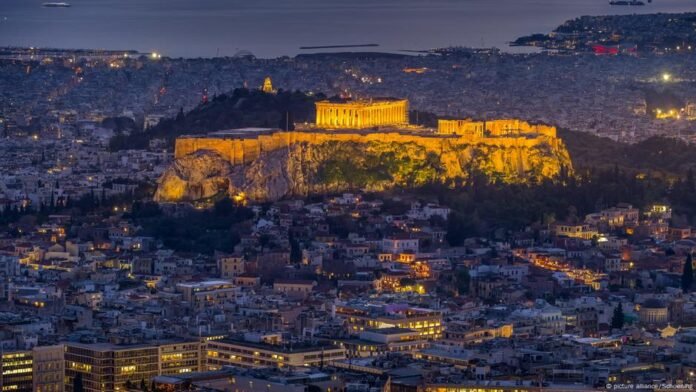 ΤΑΖ:-«Όταν-οι-διακοπές-ενός-ολιγάρχη-τελειώνουν-στην-Αθήνα»