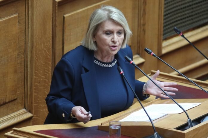 Σ.-Βούλτεψη-κατά-ΠΑΣΟΚ-και-ΣΥΡΙΖΑ-για-Ευρωπαία-Εισαγγελέα:-«Δεν-ενδιαφέρονται-για-την-αλήθεια,-διψούν-για-αίμα»