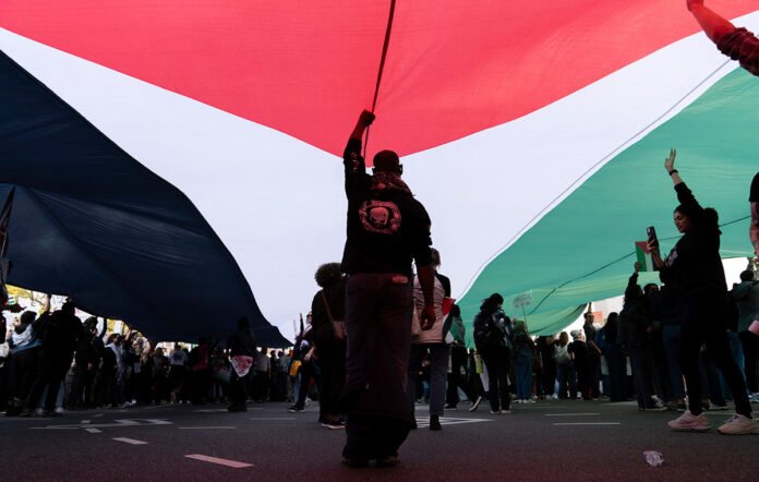 Νέα-δημοσκόπηση:-Οι-περισσότεροι-Αμερικανοί-πιστεύουν-ότι-οι-χώρες-μέλη-του-ΟΗΕ-θα-πρέπει-να-αναγνωρίσουν-το-παλαιστινιακό-κράτος