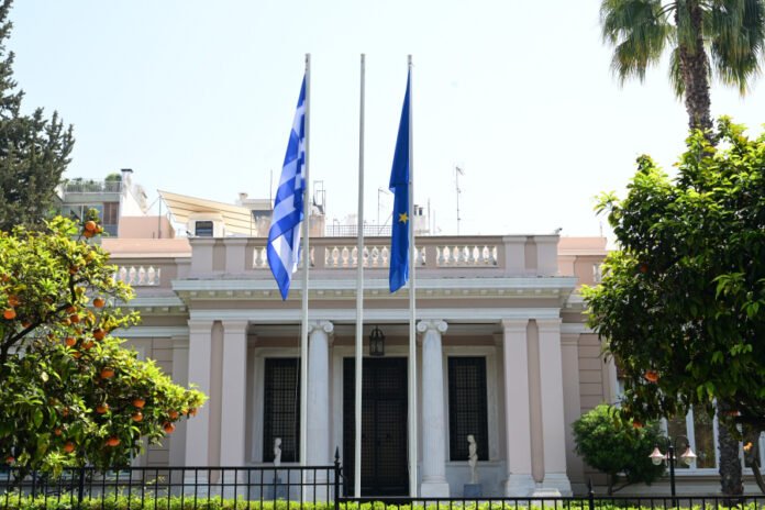 Το-Μαξίμου-δεν-μπορεί-να-επιλέξει-τον-διάδοχο-Βεζυρόπουλου!