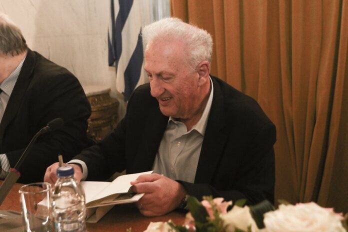 Ο-Κώστας-Σκανδαλίδης-αναλαμβάνει-την-Επιτροπή-Διεύρυνσης-του-ΠΑΣΟΚ