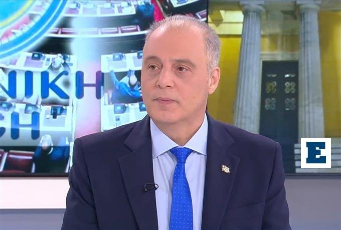 Βελόπουλος-στο-open:-Μικρός-δικτάτορας-ο-Μητσοτάκης-–-Να-υπάρχει-ενιαία-ενδυμασία-στα-σχολεία