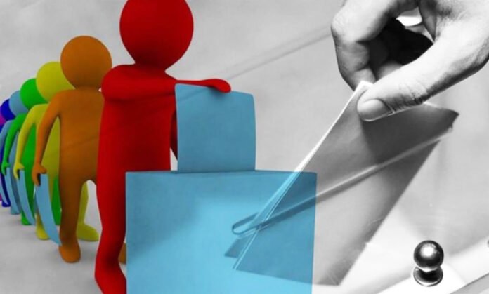 Δημοσκόπηση-interview:-Σταθερό-προβάδισμα-12,1%-για-τη-ΝΔ-–-Καταποντίζεται-ο-ΣΥΡΙΖΑ