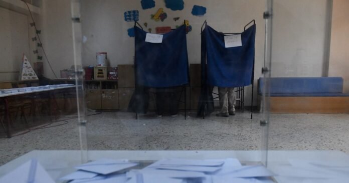 Δημοσκόπηση-interview:-Πόσοι-θα-ψήφιζαν-κόμμα-Καρυστιανού,-Τσίπρα-και-Σαμαρά-–-Το-77%-δεν-ικανοποιήθηκε-από-τα-μέτρα-της-ΔΕΘ