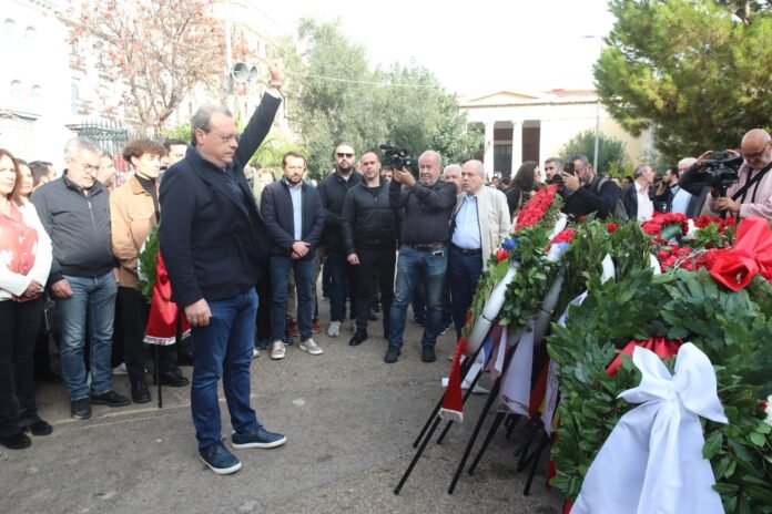 Σ.-Φάμελλος:-Το-Πολυτεχνείο-ζει-και-μας-καλεί-σε-νέους-αγώνες-για-αξιοπρέπεια,-εθνική-ανεξαρτησία-και-κοινωνική-δικαιοσύνη