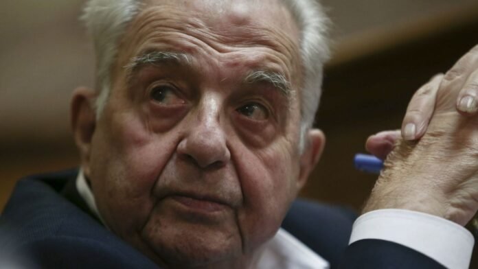 Πέθανε-ο-πρώην-υπουργός-του-ΣΥΡΙΖΑ-Αλέκος-Φλαμπουράρης-σε-ηλικία-87-ετών