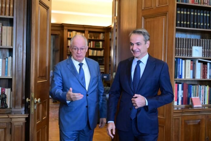 Αποστάσεις-Μητσοτάκη-από-την-παρέμβαση-του-ΠτΔ-και-επικοινωνιακή-αντεπίθεση-με…-ευρώ