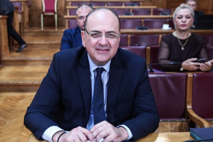 Εξεταστική-ΟΠΕΚΕΠΕ:-Ανοιχτός-πόλεμος-ΠΑΣΟΚ-Μακάριου-Λαζαρίδη-με-συνέχεια-στις-δικαστικές-αίθουσες