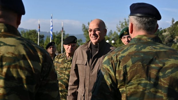Δένδιας:-Η-Ελλάδα-θα-υπερασπιστεί-την-κυριαρχία-της-–-«Ουδένα-απειλεί»