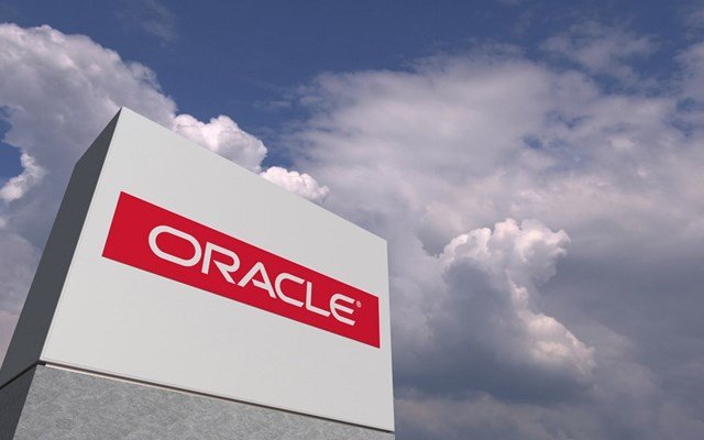 oracle:-“Βουτιά”-30%-για-τη-μετοχή-στο-χειρότερο-3μηνο-από-το-2001-–-“Άσχημο-ξεκίνημα”-για-τους-νέους-ceos