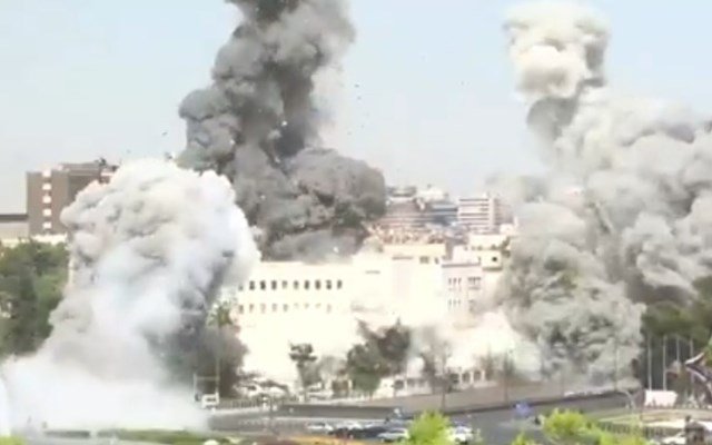 Έκρηξη-σε-τζαμί-στη-Συρία-–-8-νεκροί-και-21-τραυματίες