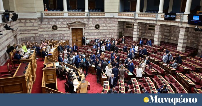Ανεπανόρθωτα-εκτεθειμένοι-ΠΑΣΟΚ,-ΣΥΡΙΖΑ-και…-λοιποί:-στο-κενό-και-η-νέα-επίθεση-κατά-Μητσοτάκη
