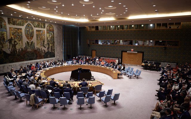 ΣΑ-ΟΗΕ:-Υιοθετήθηκε-ψήφισμα-Ελλάδας-ΗΠΑ-για-παράταση-της-ενημέρωσης-για-τις-επιθέσεις-των-Χούθι