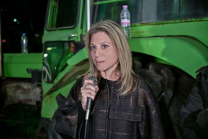 Νέα-δημοσκόπηση-με-ερώτημα-για-το-κόμμα-Καρυστιανού-–-Αιχμηρή-κριτική-από-κυβέρνηση-και-αντιπολίτευση