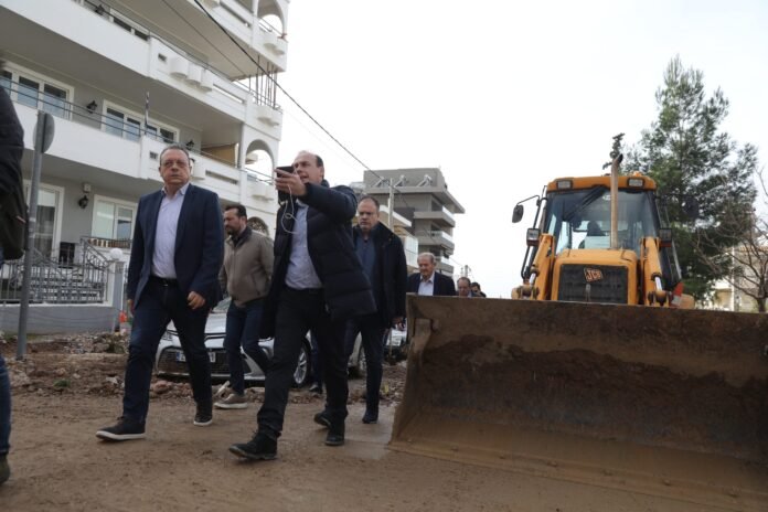 Σ.-Φάμελλος-από-Άνω-Γλυφάδα:-Η-ασφάλεια-από-τις-πλημμύρες-απαιτεί-πολιτικές-επιλογές,-έργα-και-ισχυρή-Πολιτεία