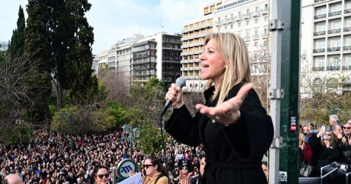 Δημοσκόπηση-mega:-Η-δημοφιλία-της-Καρυστιανού,-η-τάση-για-Τσίπρα,-Σαμαρά-και-ο-καταποντισμός-ΣΥΡΙΖΑ