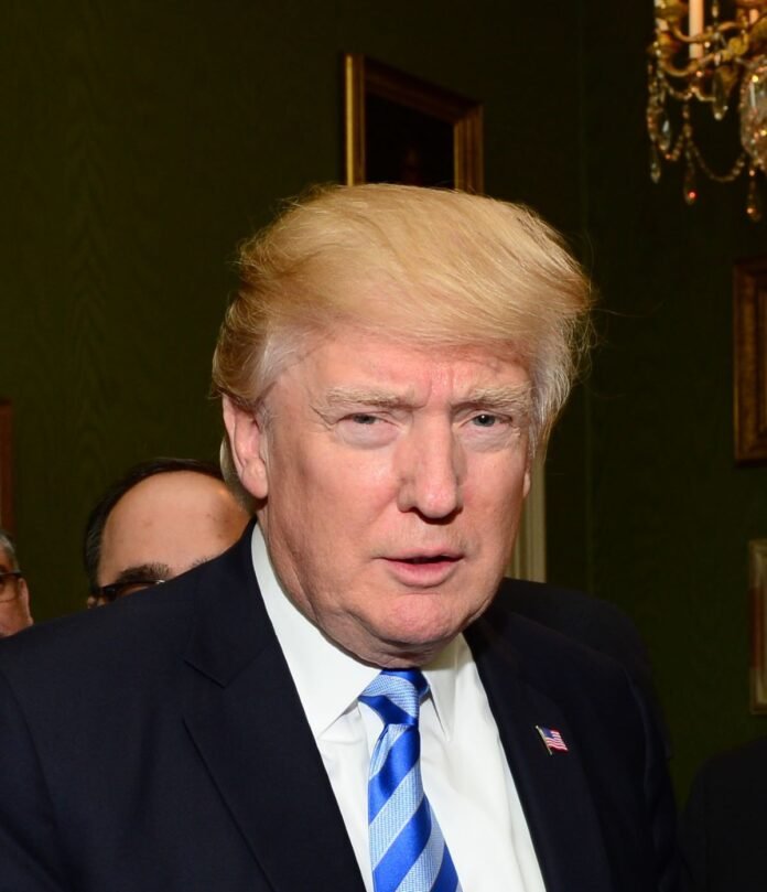 Σε-ιστορικό-χαμηλό-η-αποδοχή-της-πολιτικής-Τραμπ-στο-μεταναστευτικό