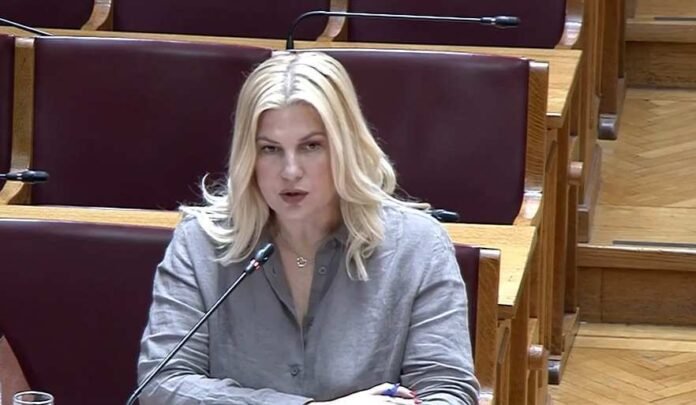 «Εικόνα-εγκατάλειψης-στη-σχολική-στέγη»