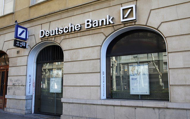 Γερμανία:-Έρευνα-για-ξέπλυμα-μαύρου-χρήματος-στην-deutsche-bank