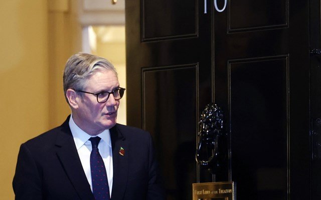 Αναβίωση-των-συνομιλιών-με-την-ΕΕ-για-την-άμυνα-επιδιώκει-ο-Στάρμερ-–-“Θα-πρέπει-εξετάσουμε-προγράμματα-όπως-το-safe,-για-μία-πιο-στενή-συνεργασία”