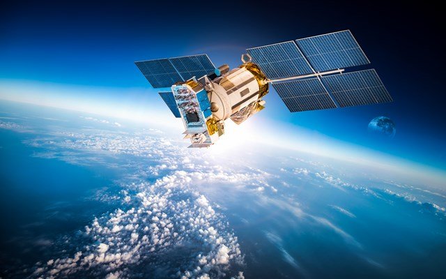 ft:-Ρώσικα-διαστημικά-σκάφη-φέρονται-να-παρεμβαίνουν-σε-ευρωπαϊκούς-δορυφόρους-–-Οι-κίνδυνοι