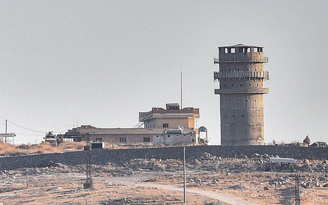 Συρία:-Οι-αμερικανικές-δυνάμεις-εκκένωσαν-τη-βάση-Αλ-Τανφ