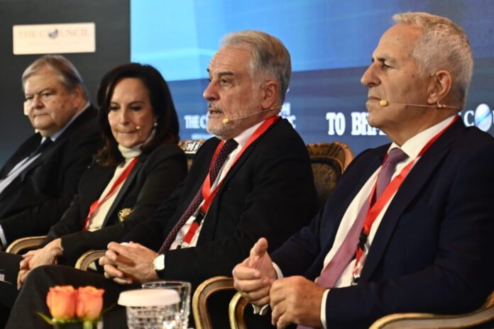 “Ανοιχτές-θάλασσες”-στην-κατεύθυνση-του-ΠΑΣΟΚ-για-τον-Ευάγγελο-Αποστολάκη-–-“Και-ο-Κωνσταντίνος-Καραμανλής-δέχθηκε-κριτική-όταν-πήγε-στον-Ετσεβίτ,-αλλά-πρέπει-να-γίνεται-διάλογος”-(βίντεο)