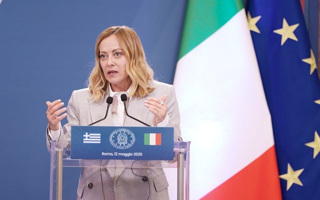 Τζ.-Μελόνι:-Η-Ευρώπη-πρέπει-να-ασχοληθεί-περισσότερο-με-τον-εαυτό-της,-ιδίως-σε-ό,τι-αφορά-το-μέτωπο-της-ασφάλειας