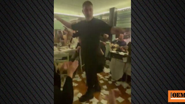 Βασίλης-Μπισμπίκης:-Το-ζεϊμπέκικο-με-τον-πρώην-βουλευτή,-Θάνο-Μωραΐτη,-υπό-τους-ήχους-του-Τσιτσάνη