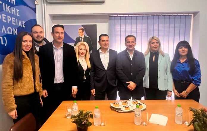 Νέα-Δημοκρατία:-Συμμετοχή-της-ΔΗΜΤΟ-Καλαμπάκας-στην-κοπή-πίτας-της-ΔΕΕΠ-Τρικάλων