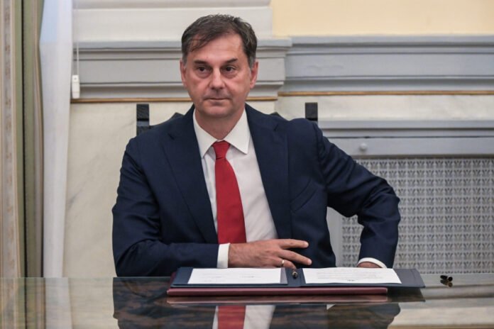 Ο-Χάρης-Θεοχάρης-θα-εκπροσωπήσει-την-Ελλάδα-στο-Συμβούλιο-Ειρήνης-για-τη-Γάζα