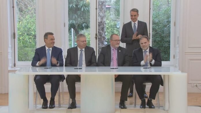 Μητσοτάκης:-Η-Ελλάδα-αναδεικνύεται-σε-κόμβο-εναλλακτικής-ενέργειας