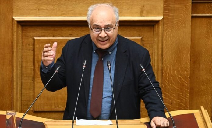 Το-ΠΑΣΟΚ-διέγραψε-τον-Παναγιώτη-Παρασκευαΐδη-από-την-Κοινοβουλευτική-Ομάδα