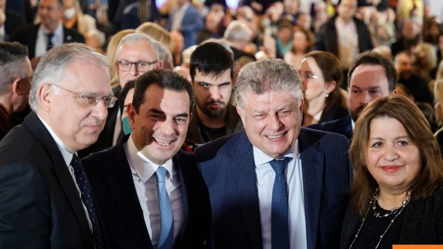 Η-ΝΔ-κόβει-την-πρωτοχρονιάτικη-πίτα-της,-θα-μιλήσει-ο-Μητσοτάκης