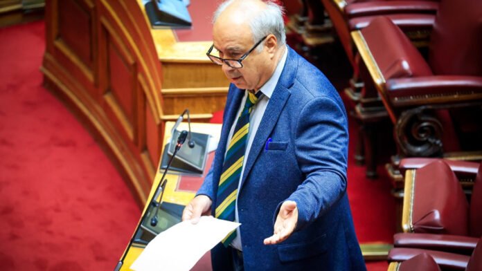 Διεγράφη-από-την-ΚΟ-του-ΠΑΣΟΚ-ο-Παρασκευαΐδης