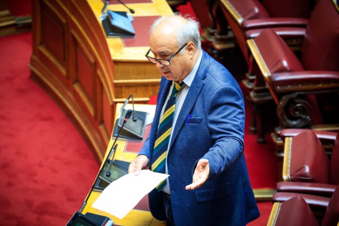 Προς-το-κόμμα-Βελόπουλου-ο-Παρασκευαΐδης;