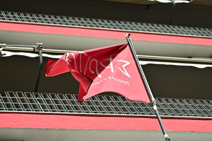 ΣΥΡΙΖΑ:-Κακόγουστο-αστείο-όσα-είπε-ο-Μητσοτάκης-για-τους-νέους