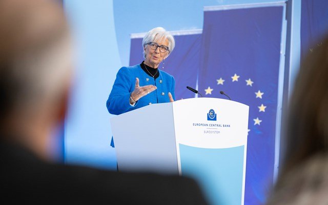 bloomberg:-Τα-φαβορί-για-τη-διαδοχή-της-Λαγκάρντ-στο-τιμόνι-της-ΕΚΤ