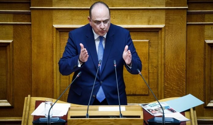 «Πυρά»-Λαζαρίδη-κατά-ΠΑΣΟΚ-για-την-υπόθεση-Χατζηδάκη:-Σκάβετε-τον-λάκκο-άλλων-και-πέφτετε-μέσα