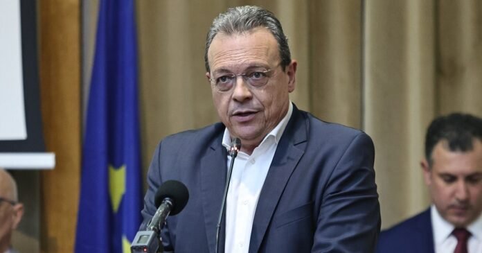 Σύσκεψη-του-Οργανωτικού-Γραφείου-με-συντονιστές-Νομαρχιακών-ΣΥΡΙΖΑ:-Η-εισήγηση-Φάμελλου