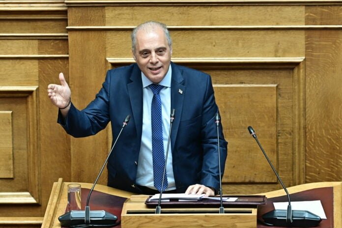 Βελόπουλος:-Ξαφνικά-η-κυβέρνηση-θυμήθηκε-τη-μείωση-του-ΦΠΑ-γιατί-μυρίζουν-εκλογές