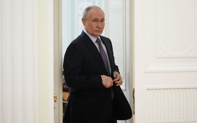 Συνάντηση-Πούτιν-με-τον-ΥΠΕΞ-της-Κούβας-–-“Οι-περιορισμοί-των-ΗΠΑ-είναι-απαράδεκτοι”