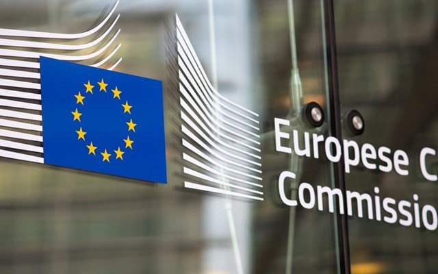 Η-Κομισιόν-απαντά-στη-Γαλλία:-Είχαμε-το-δικαίωμα-να-αποδεχτούμε-την-πρόσκληση-στο-Συμβούλιο-Ειρήνης
