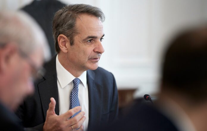 Χτίζεται-η-εκλογική-στρατηγική-της-Νέας-Δημοκρατίας-–-Τα-διλήμματα,-οι-προτεραιότητες-και-το-dna-της-παράταξης