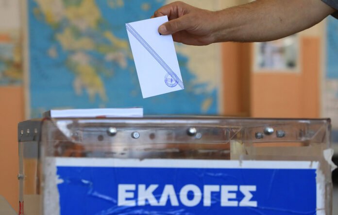 Κυριαρχία-Νέας-Δημοκρατίας-σε-νέα-δημοσκόπηση-της-marc-–-Πώς-αλλάζουν-την-εικόνα-Καρυστιανού-και-Τσίπρας
