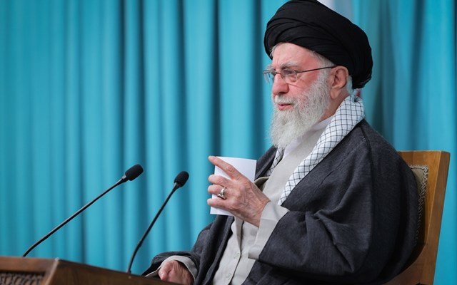 Ιράν:-Σχέδια-διαδοχής-του-ενεργοποιεί-ο-Χαμενεϊ-εν-μέσω-διαδηλώσεων-–-Προετοιμασία-για-το-ενδεχόμενο-αμερικανικής-επίθεσης