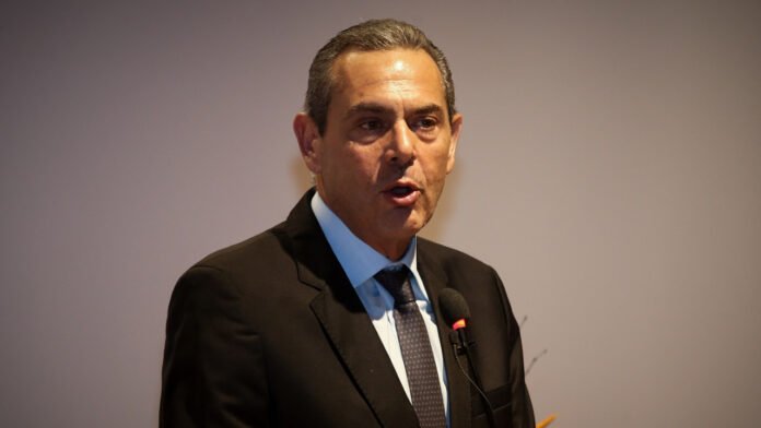 Πυρά»-Καμμένου-σε-Σαμαρά:-«Συνταξιούχος-πρώην-πρωθυπουργός-που-παρέδωσε-τη-χώρα-στις-Βρυξέλλες»