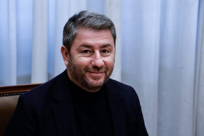 Ανδρουλάκης:-«Μεγάλη-ήττα-του-παρακράτους-η-απόφαση-για-το-predator»-–-Έκτακτη-συνέντευξη-Τύπου-του-προέδρου-του-ΠΑΣΟΚ-στις-15:00